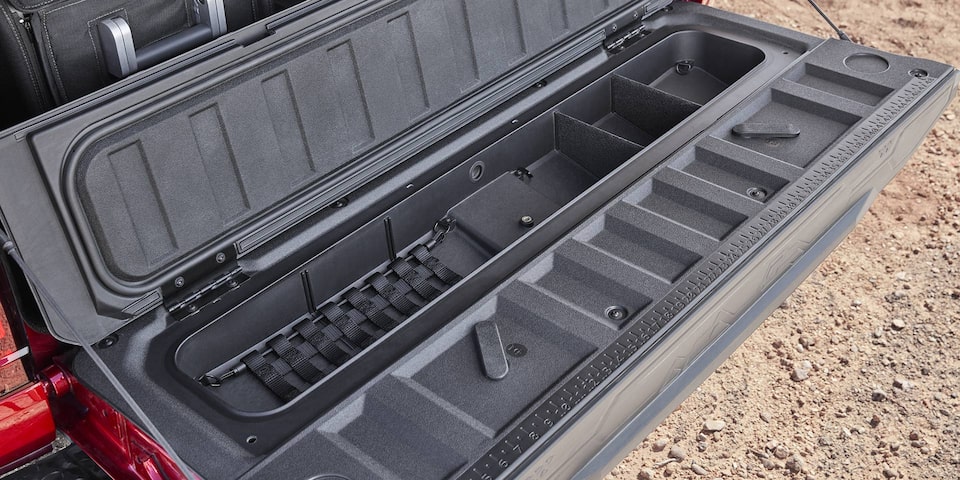 The Open Multistow Tailgate on the 2025 GMC Canyon Pickup Truck.