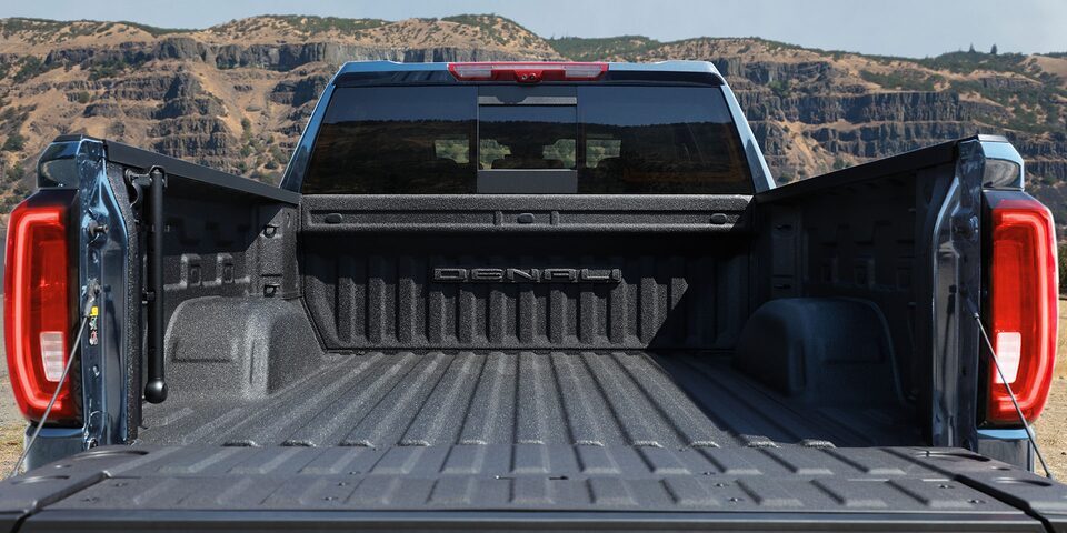 Doublure de caisse vaporisée des GMC Sierra 1500 AT4 et AT4X.