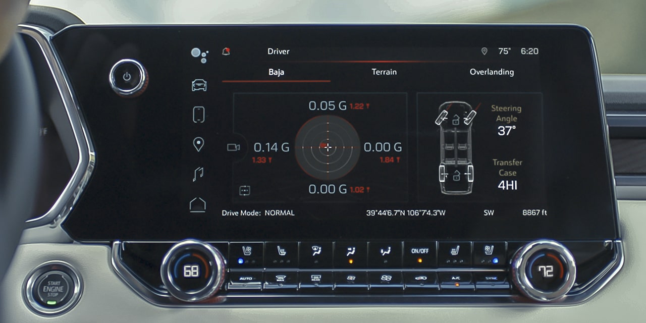 Des renseignements sur la performance hors route sont affichés sur l’écran du système d’infodivertissement du GMC Canyon AT4X 2026.