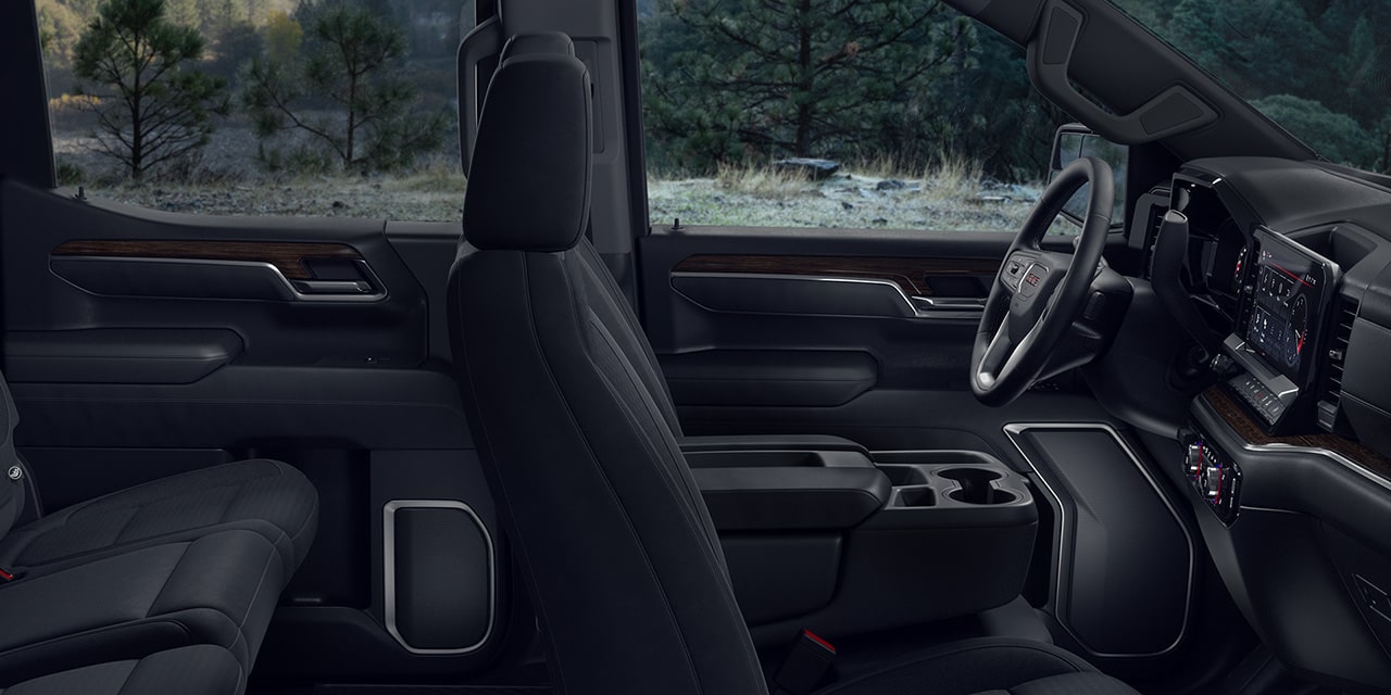 Side View of the Spacious Crew Cab in the 2026 GMC Sierra 1500.