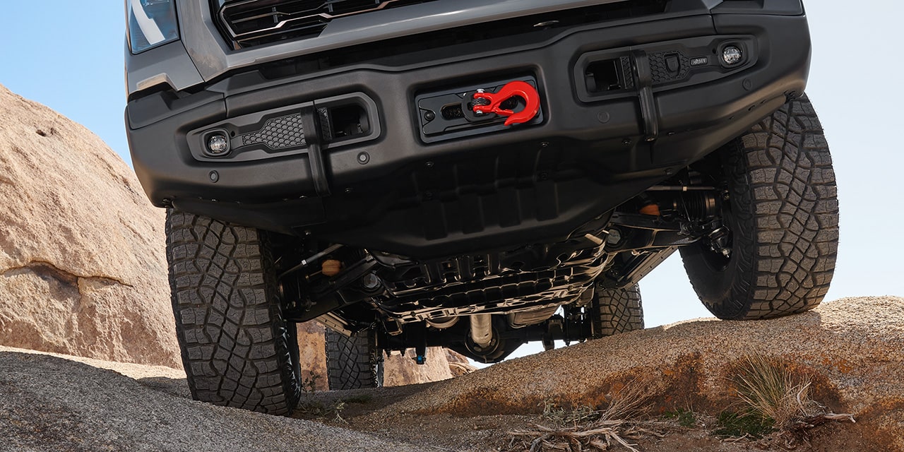 my26-sierra-hd-at4x-aev-stamped steel skid-plate-1280x640-26PGSRHD99061.jpg