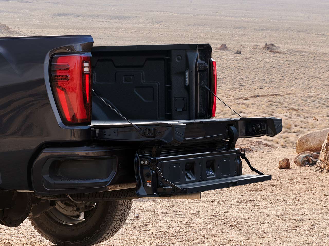 Multipro Tailgate lowered on the 2026 GMC Sierra HD Truck.