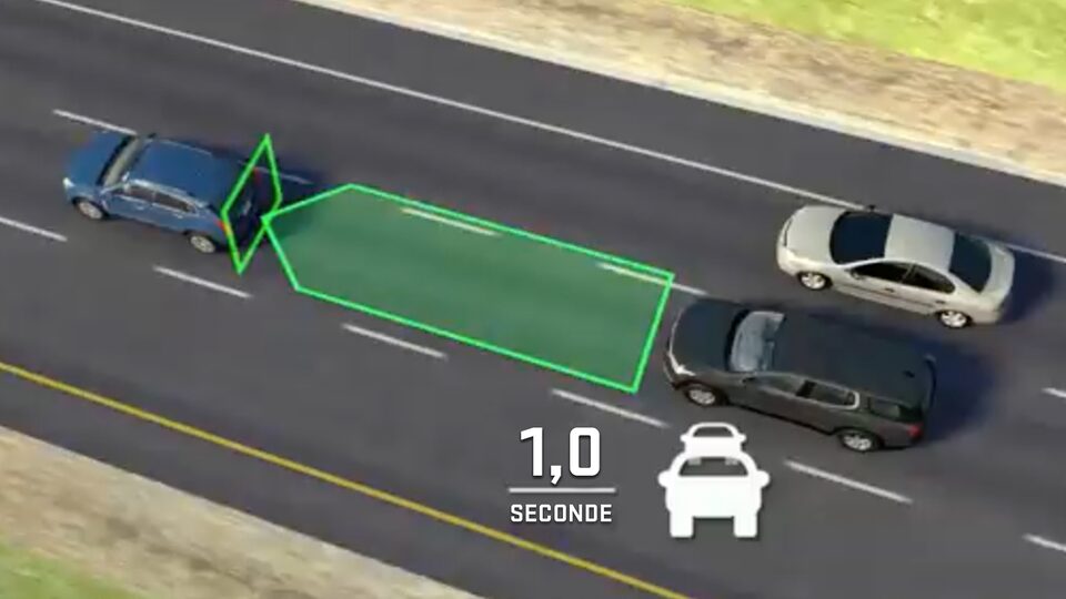 GMC Yukon : Indicateur de distance avec le véhicule qui précède.