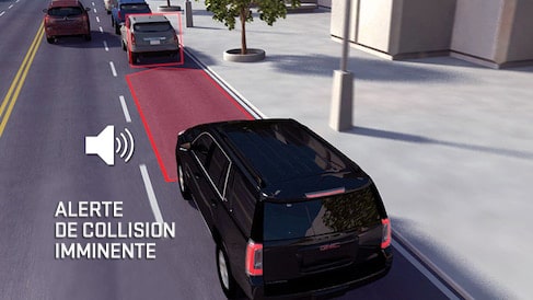 Présentation de la fonction d'alerte de collision par avant présent sur les véhicules GMC 2022.