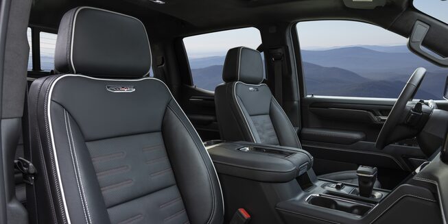 The Expertly Crafted Driver and Passenger Seats of the New GMC Sierra