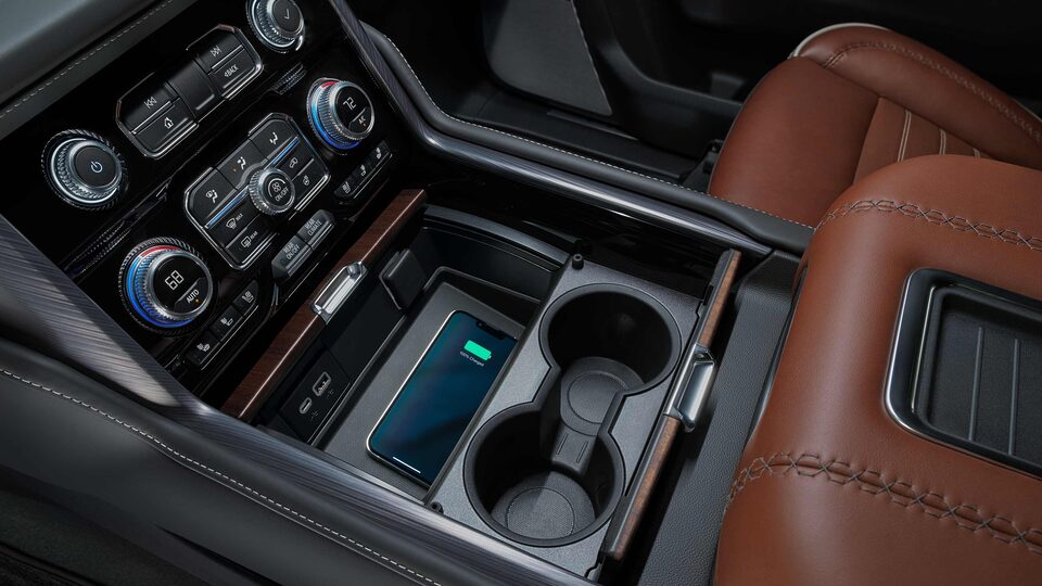  Console centrale à porte-gobelets du GMC Yukon Denali Ultimate2023.