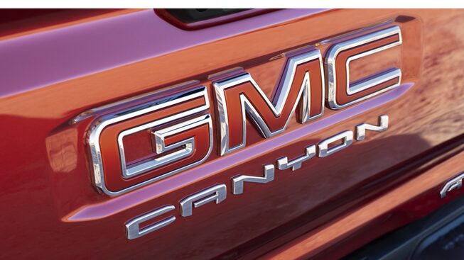 Closeup on the GMC Canyon Nameplate