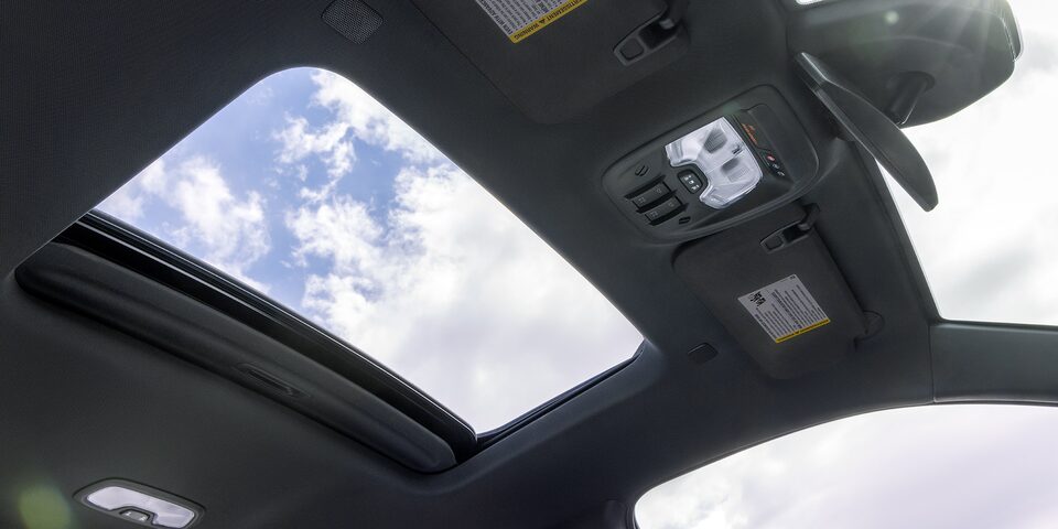 Close-up of the 2025 GMC Canyon's Sunroof
